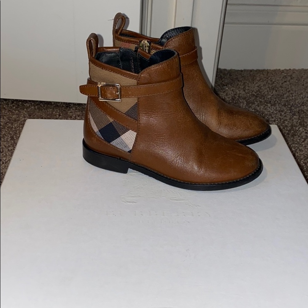 Burberry Kids boots